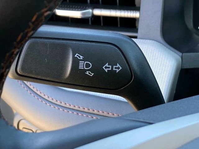 Used 2026 Ford Explorer Active AWD/4WD image 19