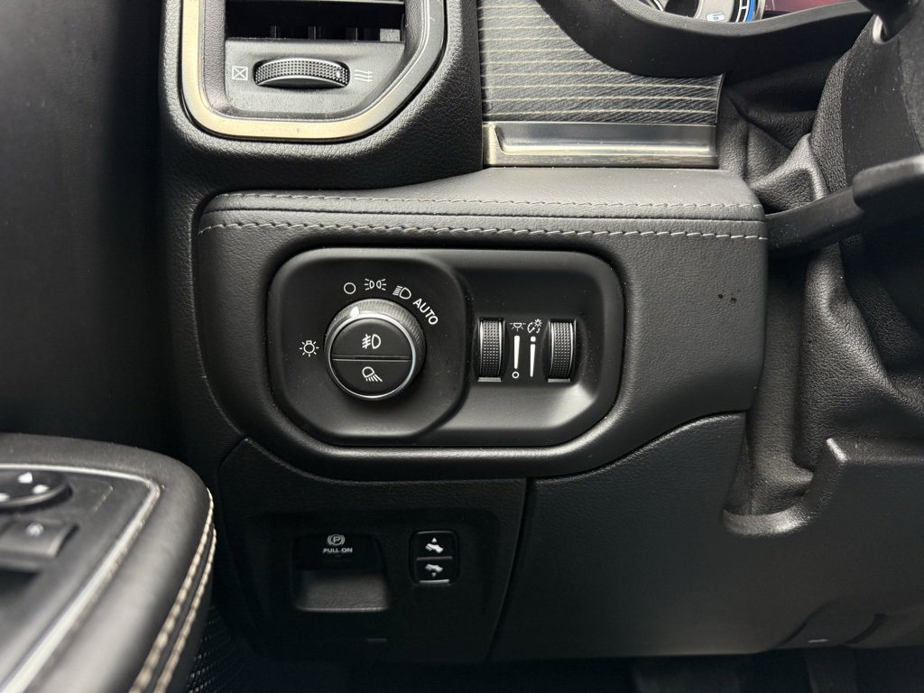 Used 2019 RAM 1500 Limited w/ Advanced Safety Group image 13