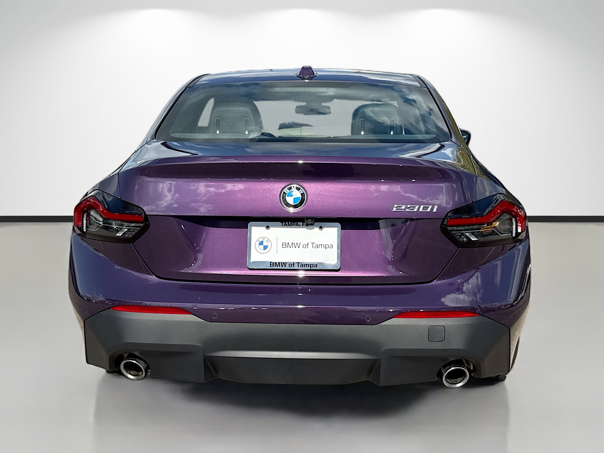 Used 2025 BMW 230i Coupe image 4