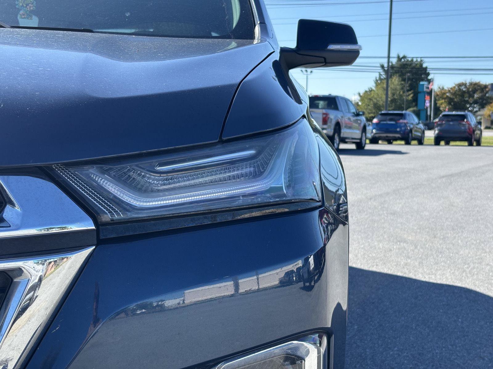 Used 2023 Chevrolet Traverse LT FWD image 6