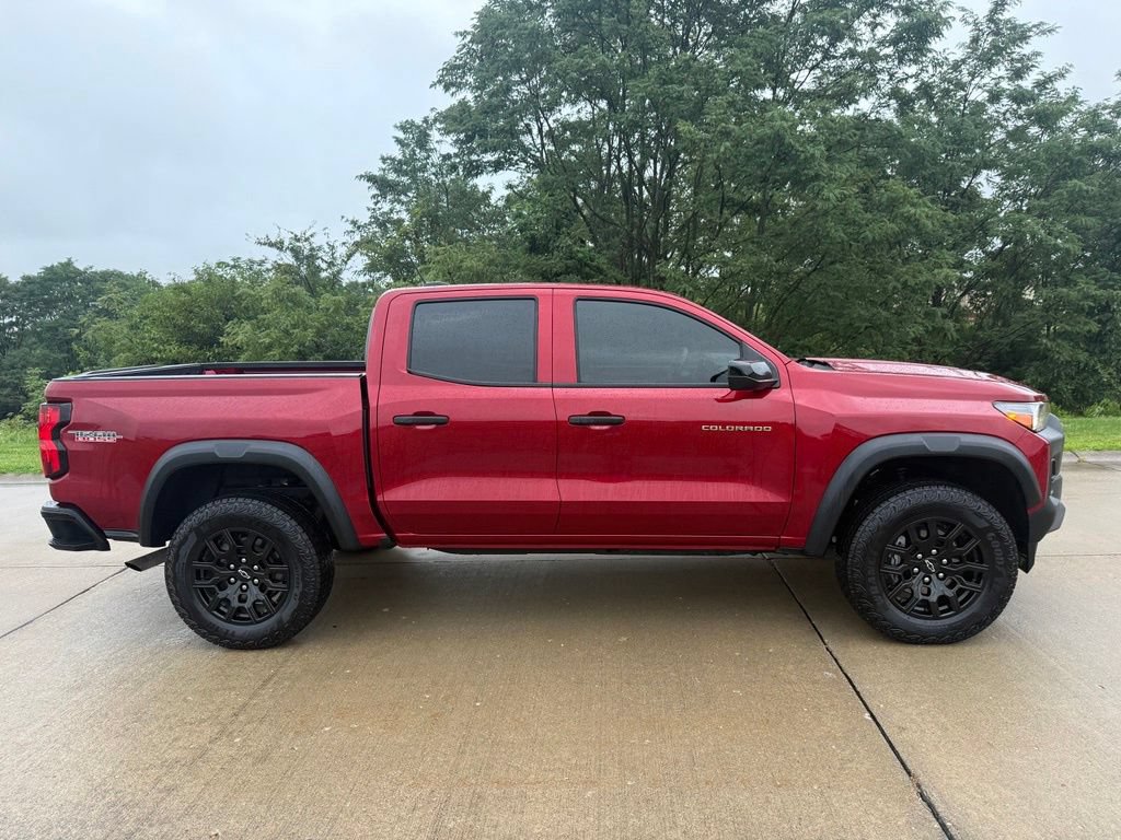 Used 2026 Chevrolet Colorado Trail Boss AWD/4WD image 2
