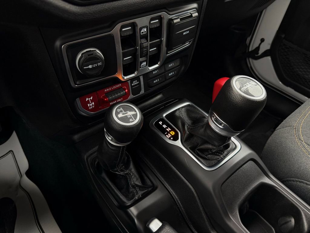 Used 2024 Jeep Gladiator Sport image 22