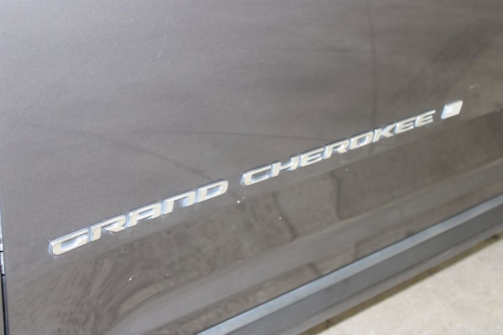Used 2023 Jeep Grand Cherokee L Limited image 14