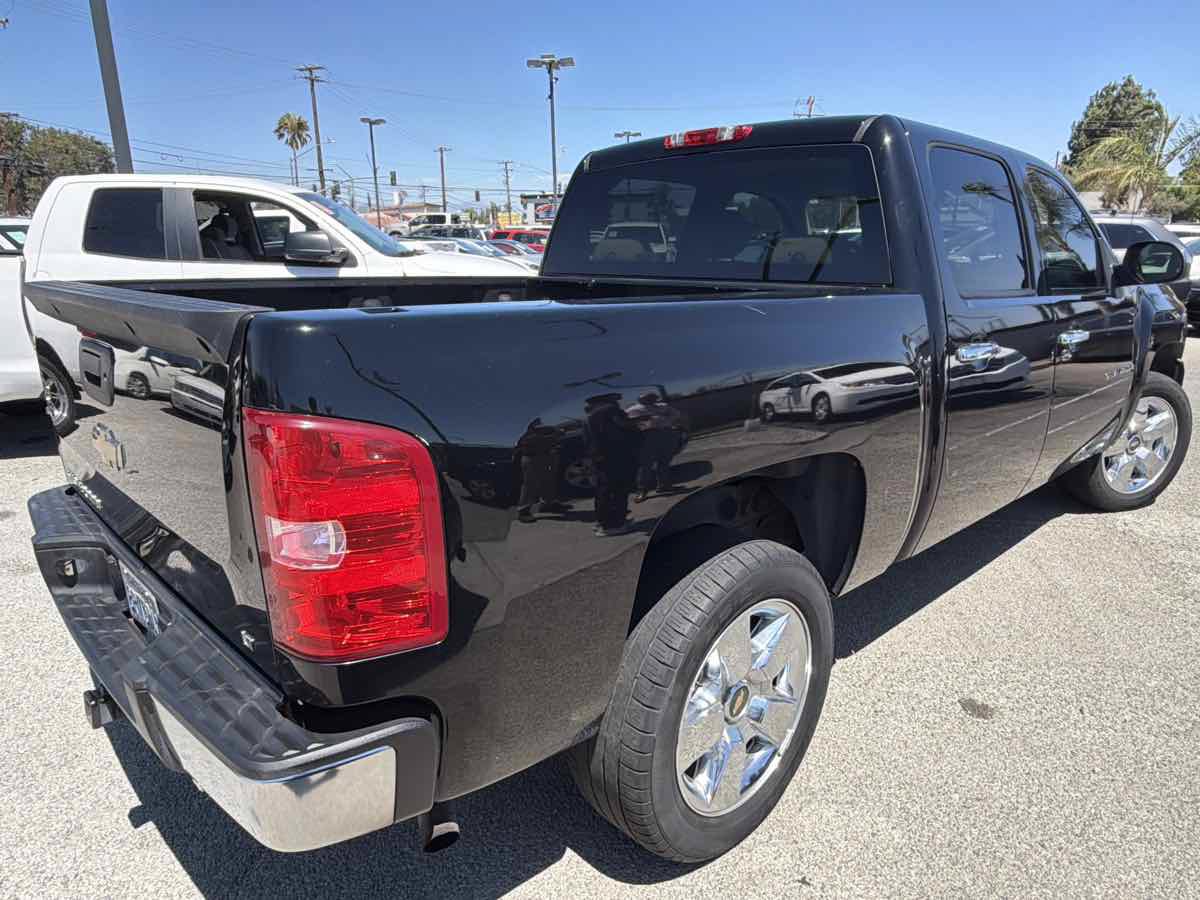 Used 2009 Chevrolet Silverado 1500 LT w/ Regional Value Package RWD image 5