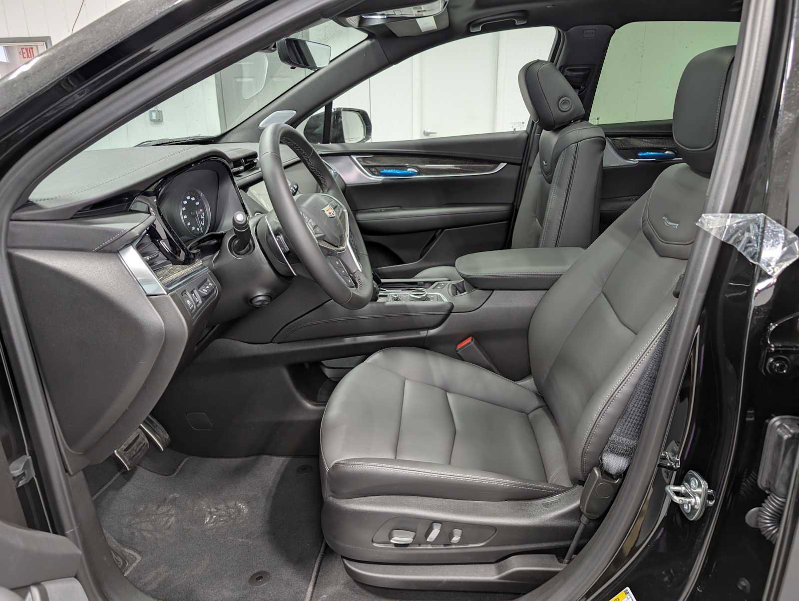 New 2026 Cadillac XT5 Sportv AWD/4WD image 4