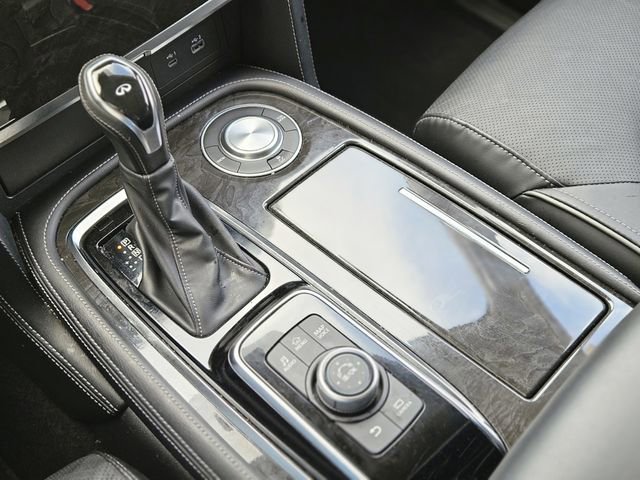 Used 2024 INFINITI QX80 Luxe image 25