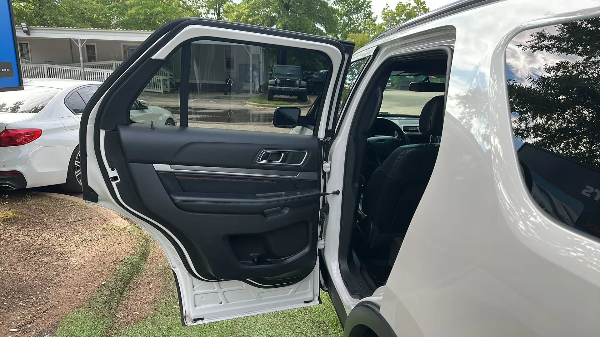 Used 2016 Ford Explorer Sport w/ Equipment Group 401A AWD/4WD image 20