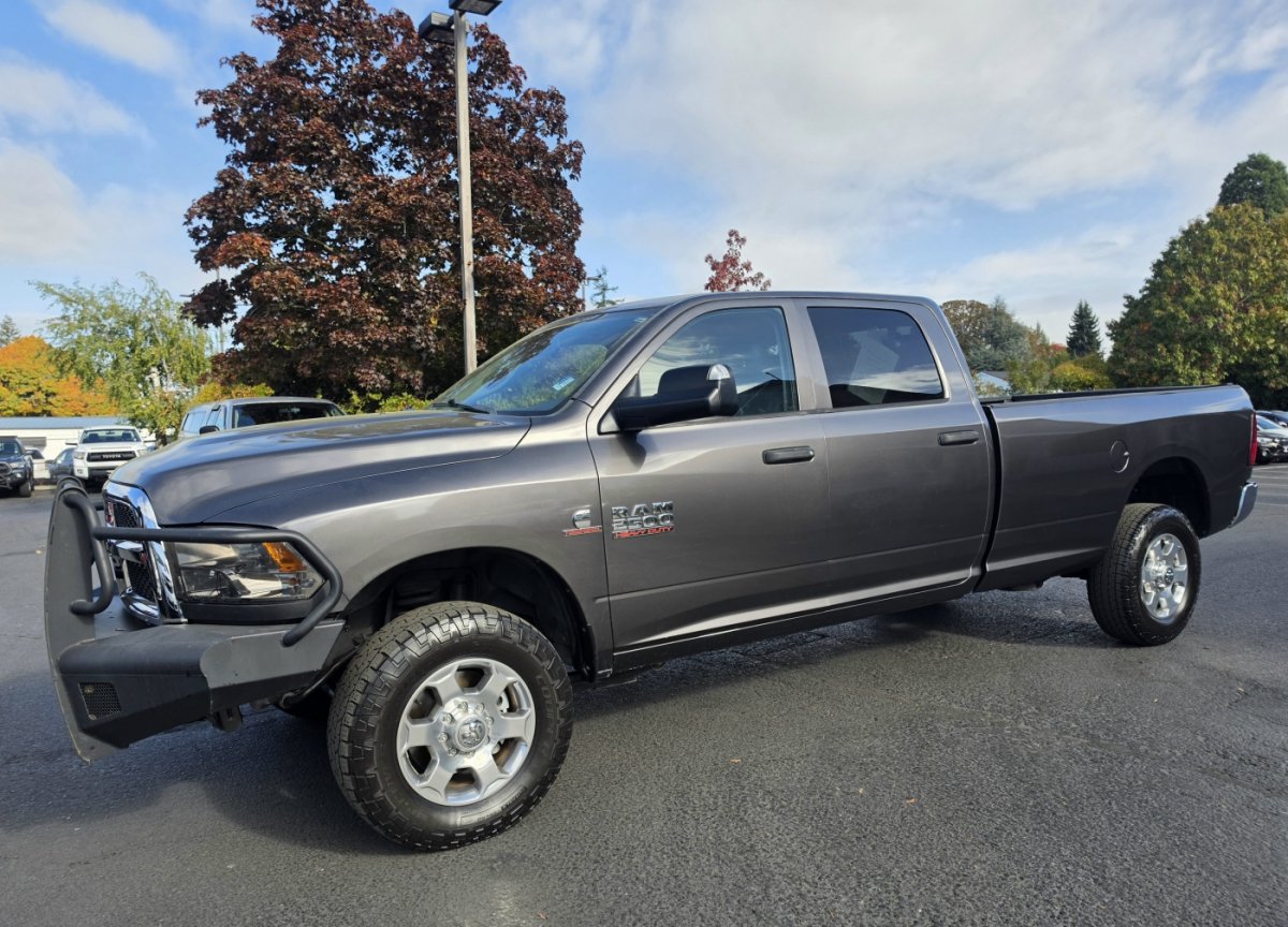 Used 2014 RAM 2500 Tradesman w/ Chrome Appearance Group