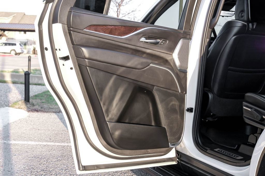 Used 2021 Cadillac Escalade Sport Platinum w/ LPO, Floor Liner Package image 64