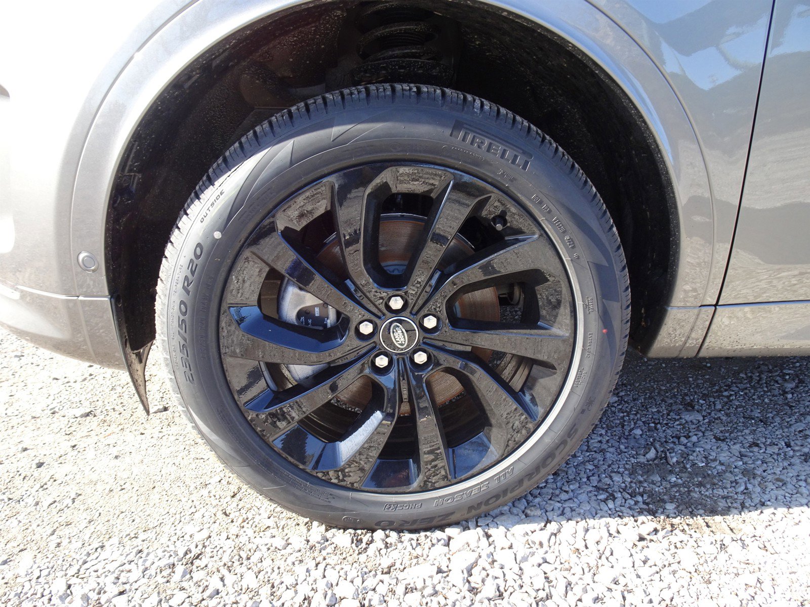 New 2025 Land Rover Discovery Sport S image 25