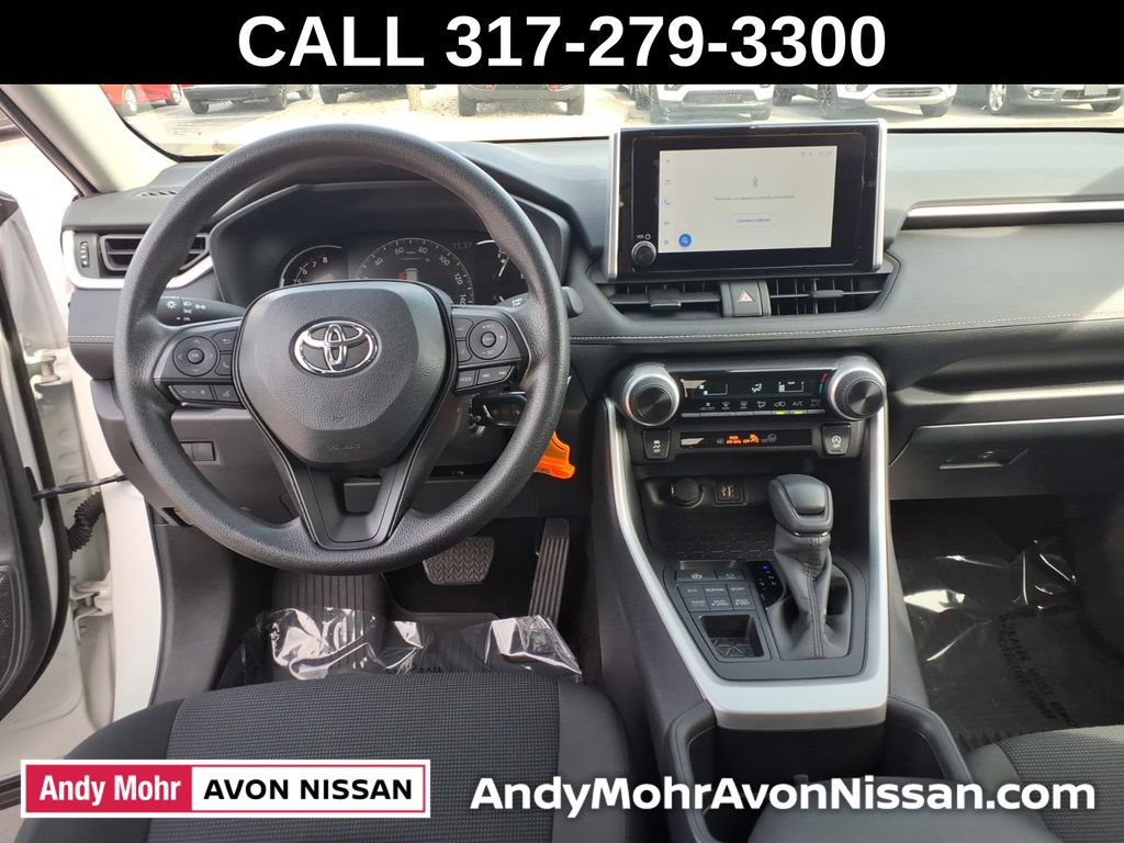 Used 2025 Toyota RAV4 LE AWD/4WD image 42