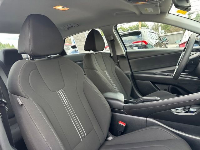 Used 2024 Hyundai Elantra SEL image 20