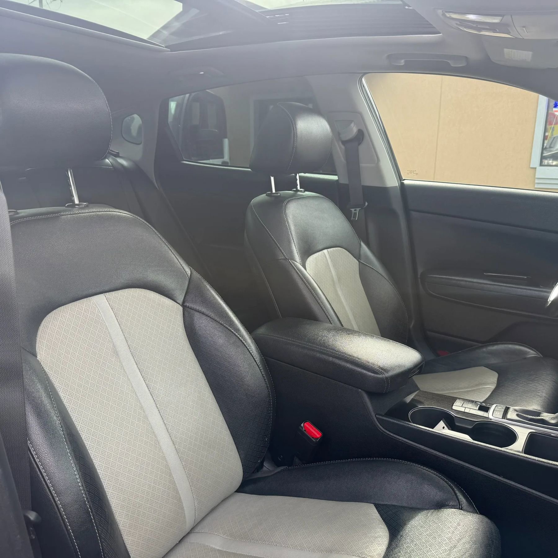 Used 2020 Kia Optima Premium FWD image 15