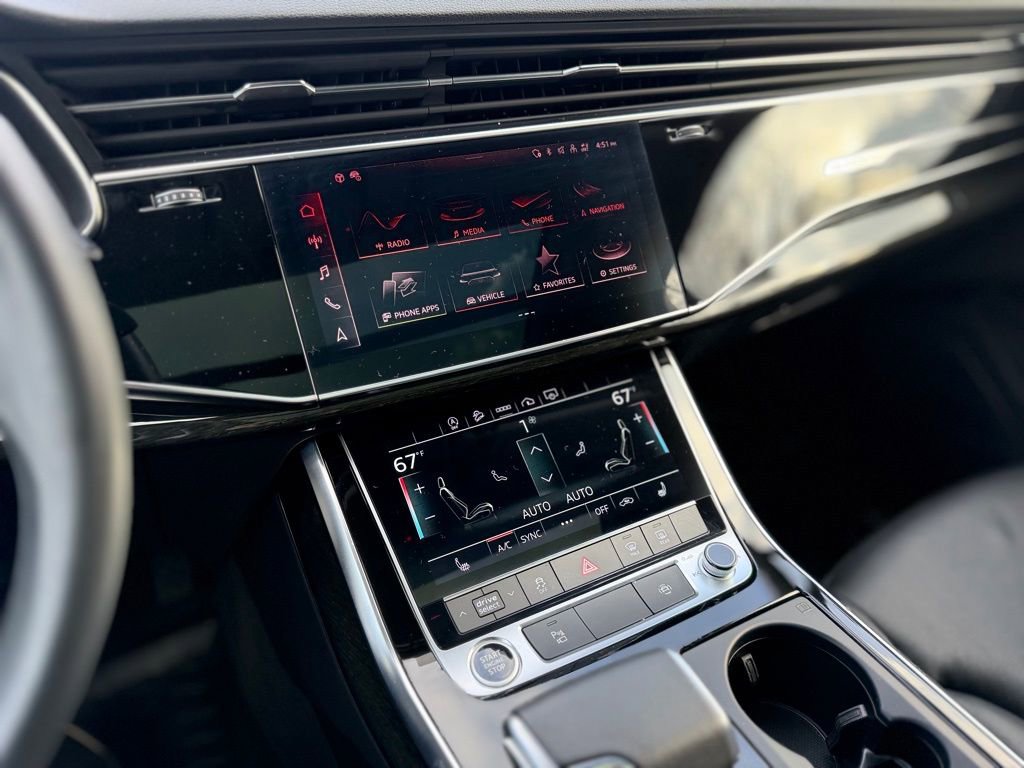 Used 2023 Audi Q7 2.0T Premium Plus w/ Convenience Package AWD/4WD image 19