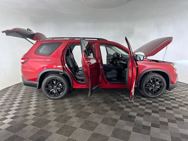 Certified 2025 Honda Pilot Touring image 16