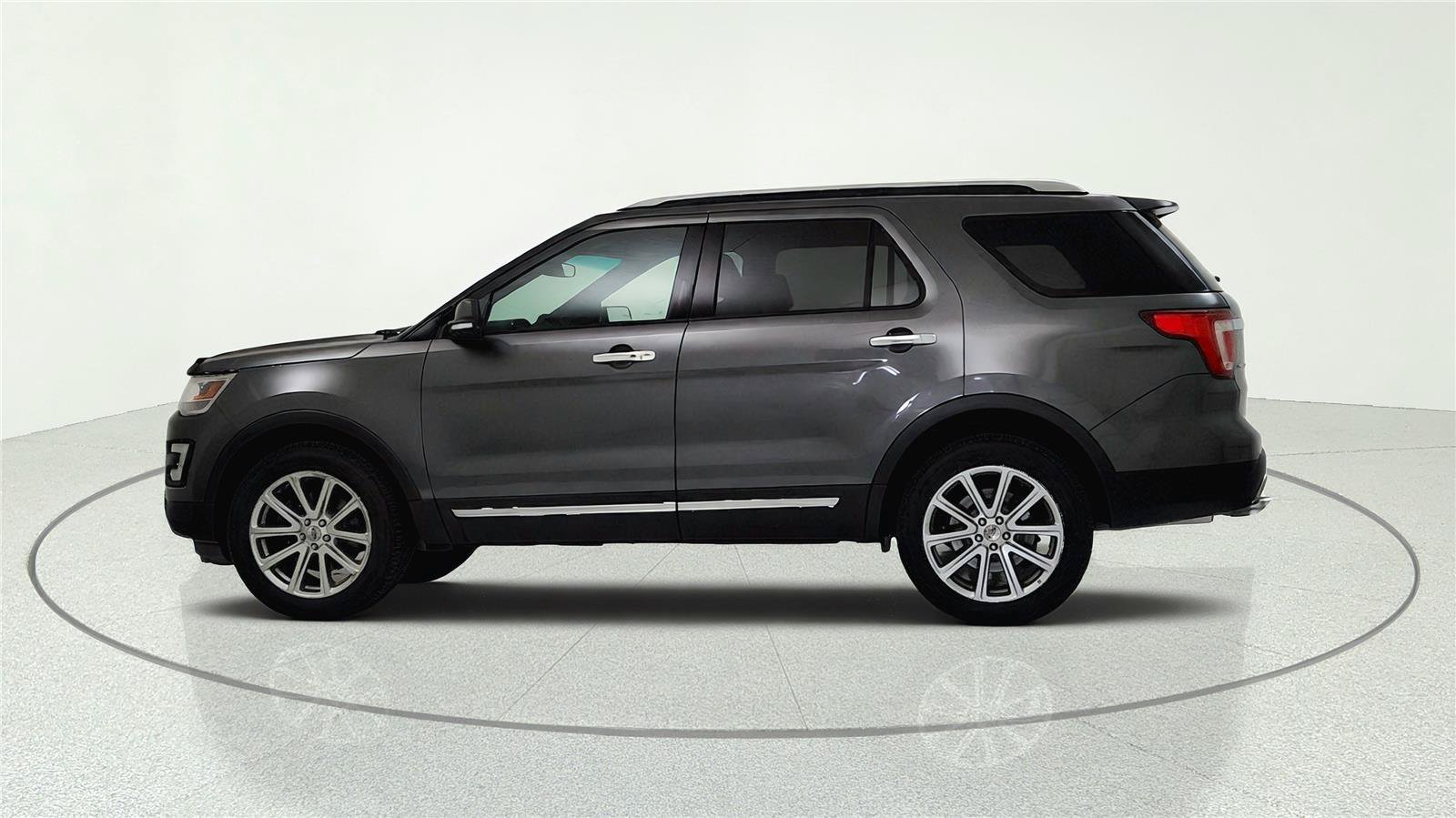 Used 2016 Ford Explorer Limited AWD/4WD image 4