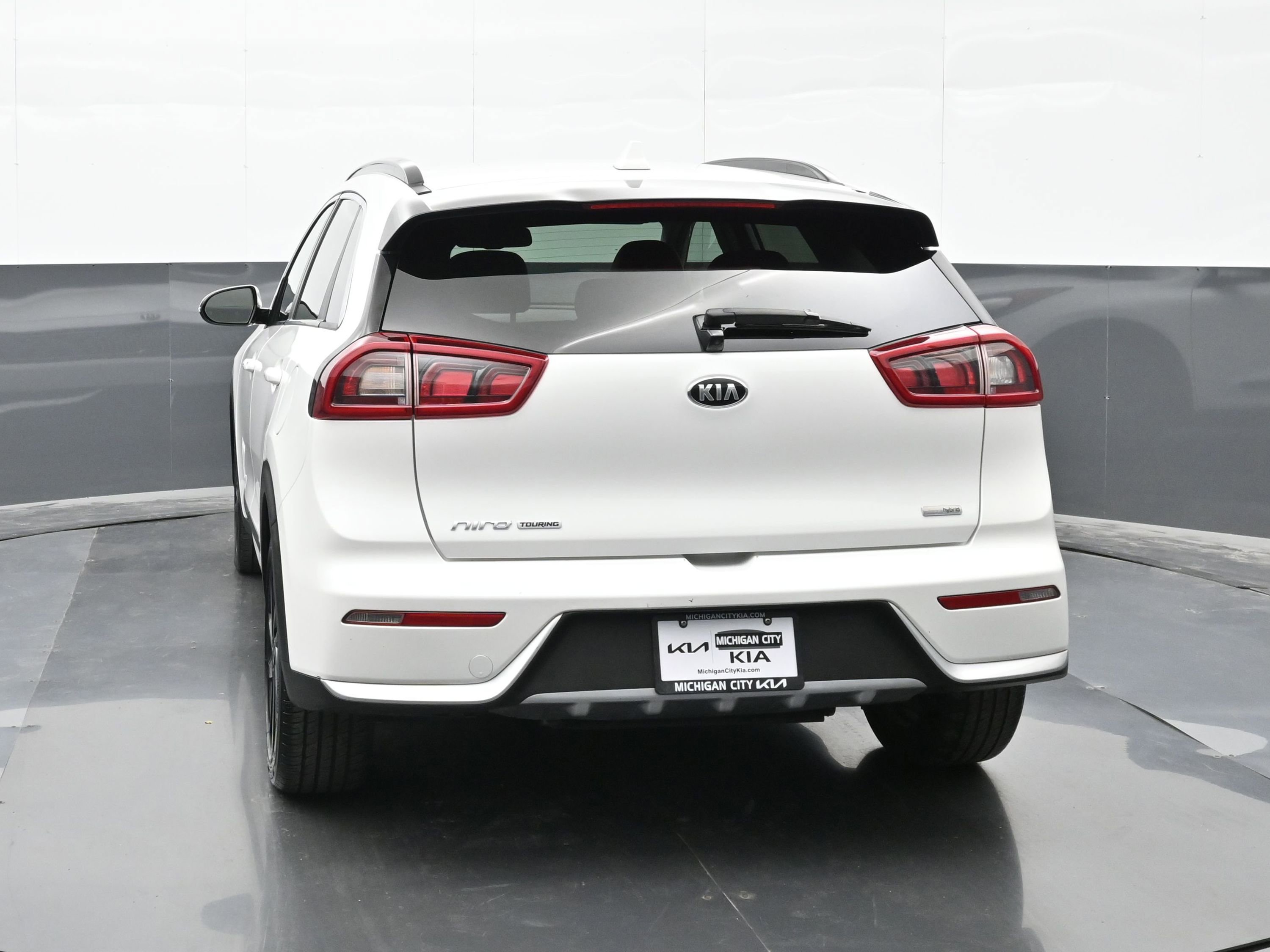 Used 2019 Kia Niro S Touring image 7