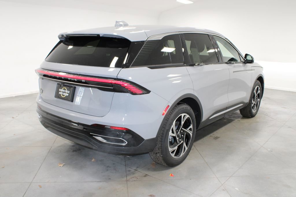 New 2026 Lincoln Nautilus Premier image 8