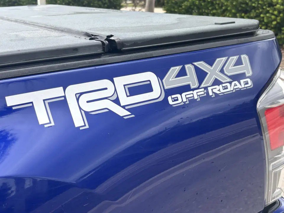 Used 2023 Toyota Tacoma TRD Off-Road w/ TRD Premium Off Road Package AWD/4WD image 12