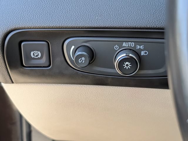 Used 2018 Buick Enclave Premium w/ Experience Buick Package FWD image 22