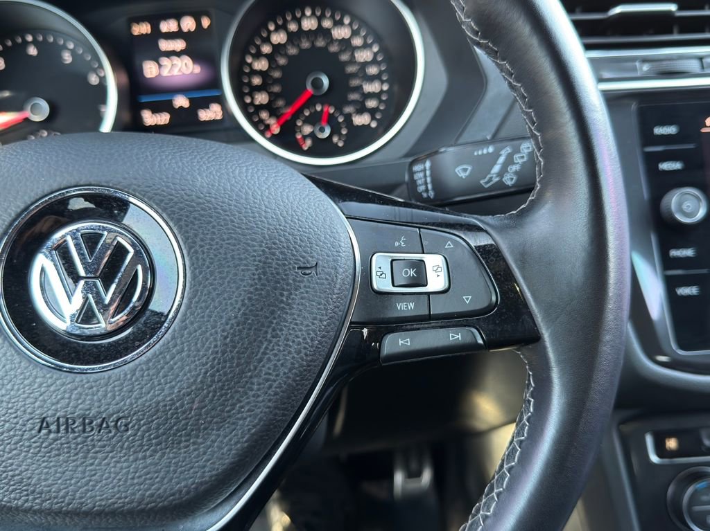 Used 2021 Volkswagen Tiguan SE image 26