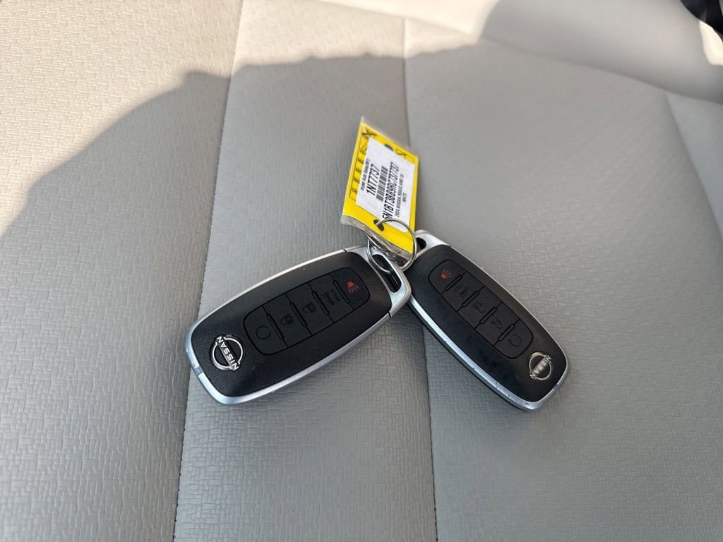 Used 2024 Nissan Rogue SV w/ SV Premium Package AWD/4WD image 36