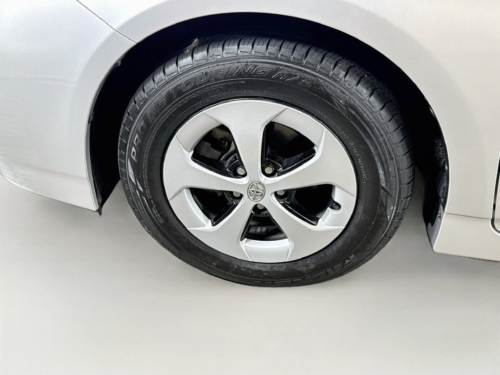 Used 2013 Toyota Prius Three FWD image 37