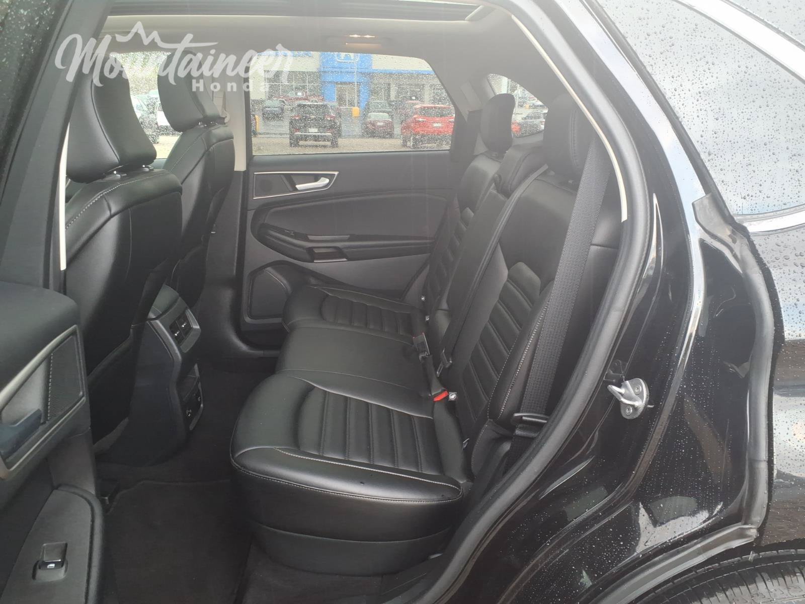 Used 2022 Ford Edge SEL w/ Convenience Package AWD/4WD image 16