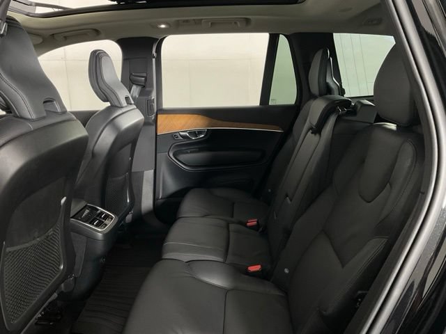 Certified 2025 Volvo XC90 B5 Plus w/ Protection Package AWD/4WD image 34