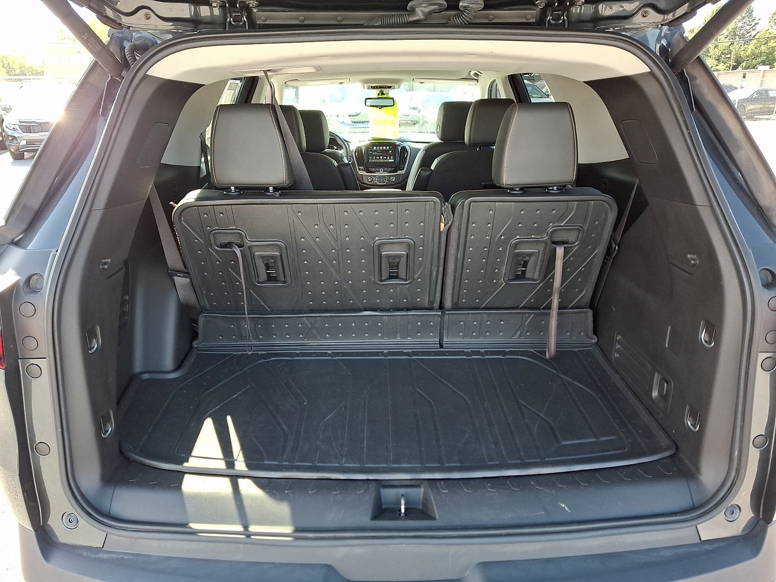 Used 2019 Chevrolet Traverse LT w/ LT Premium Package AWD/4WD image 30