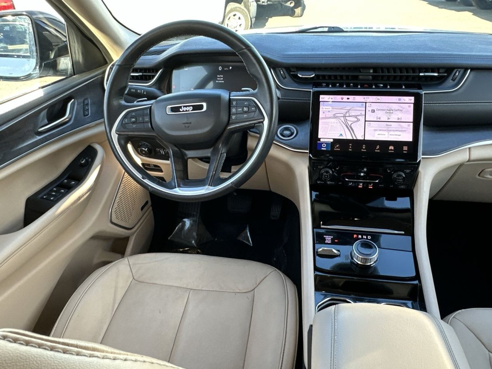 Used 2021 Jeep Grand Cherokee L Limited AWD/4WD image 16