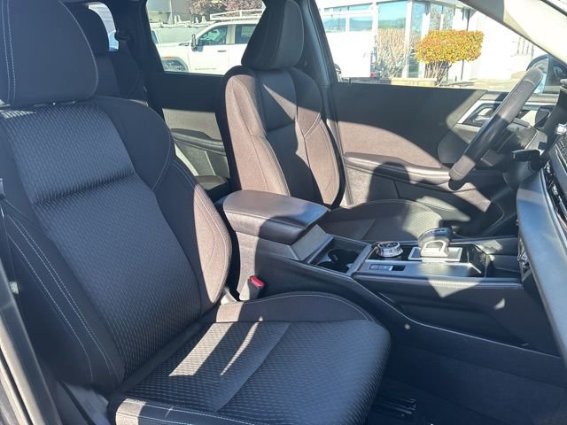 Used 2022 Mitsubishi Outlander ES image 36