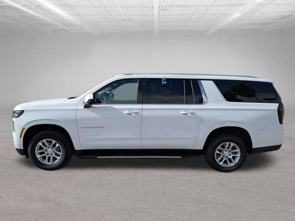 Used 2025 Chevrolet Suburban LT AWD/4WD image 8