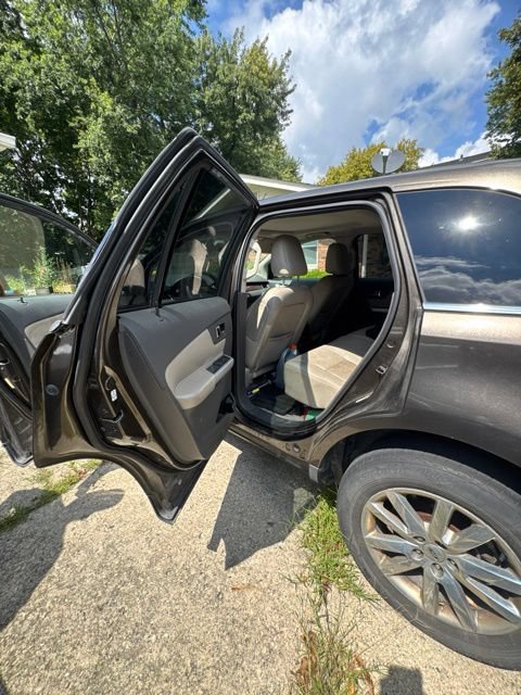 Used 2011 Ford Edge Limited w/ 301A Rapid Spec Order Code FWD image 22