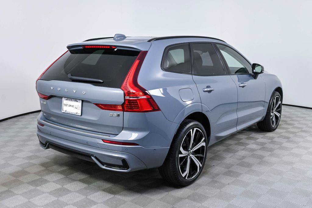 Used 2024 Volvo XC60 B5 Ultimate w/ Protection Package Premier AWD/4WD image 31