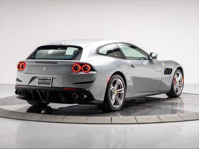 Used 2019 Ferrari GTC4Lusso image 5