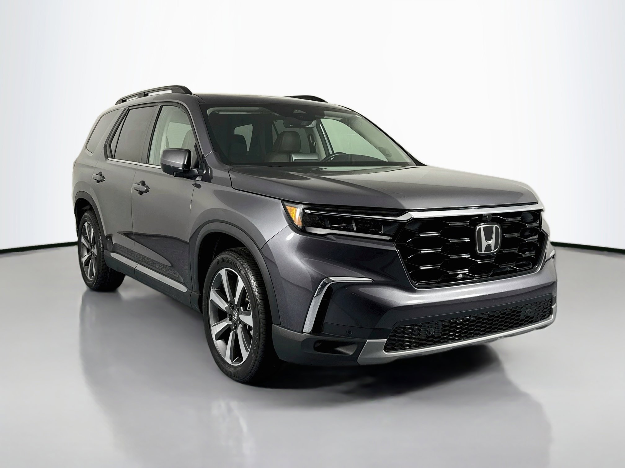 Certified 2023 Honda Pilot Elite image 3