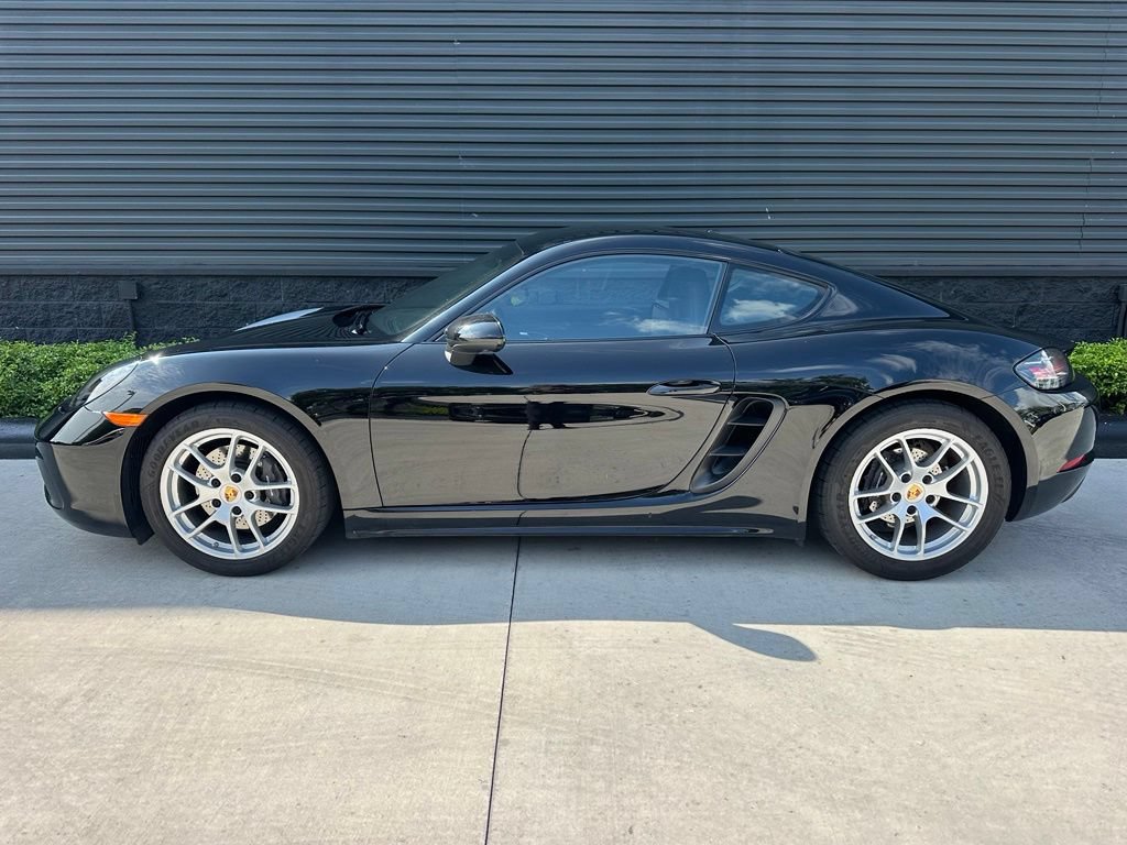 Certified 2025 Porsche 718 Cayman RWD image 2