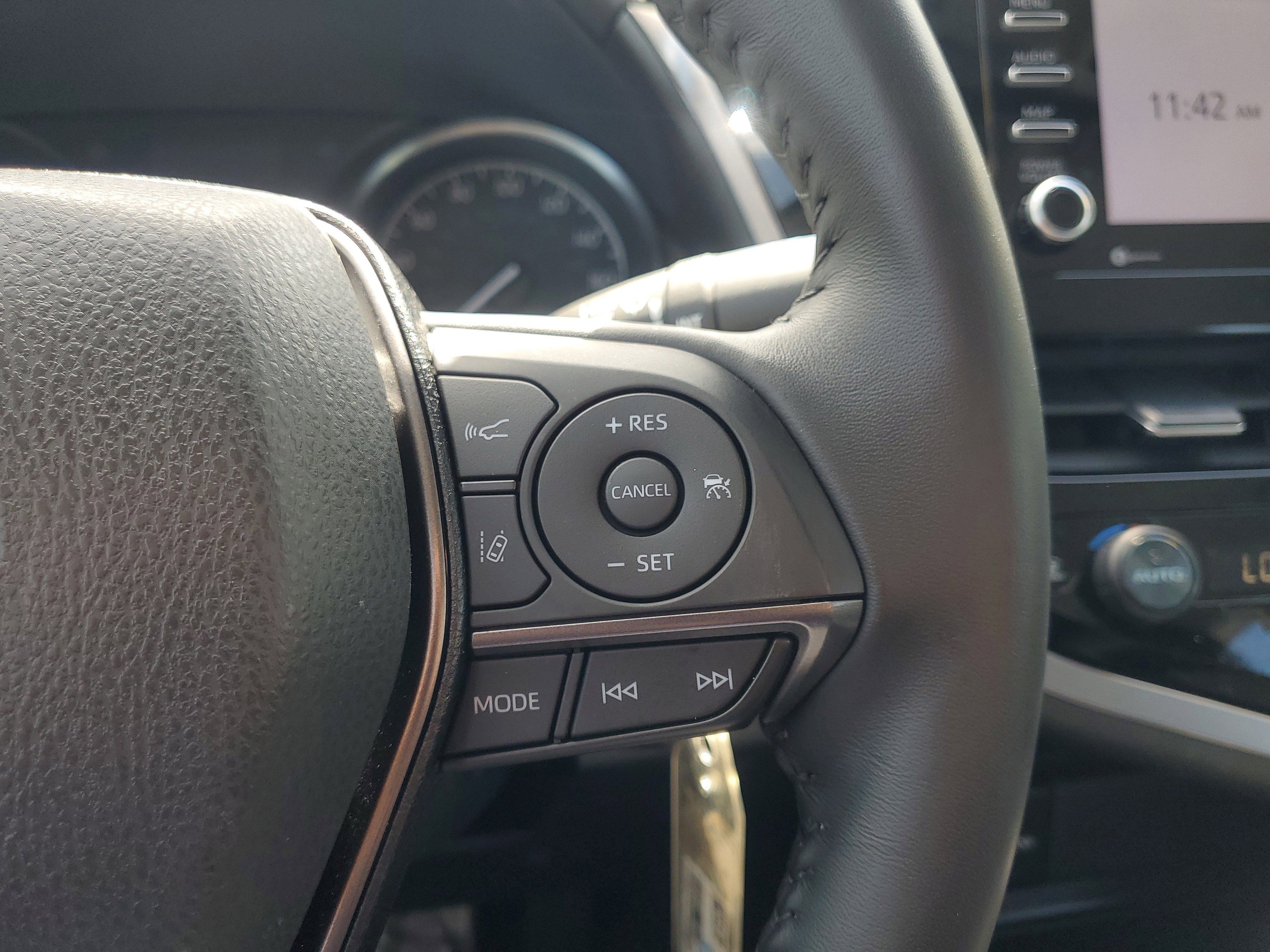 Used 2023 Toyota Camry SE FWD image 22