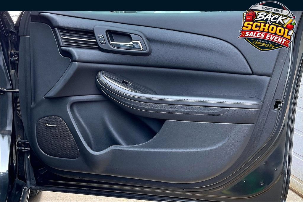 Used 2014 Chevrolet Malibu LT FWD image 24