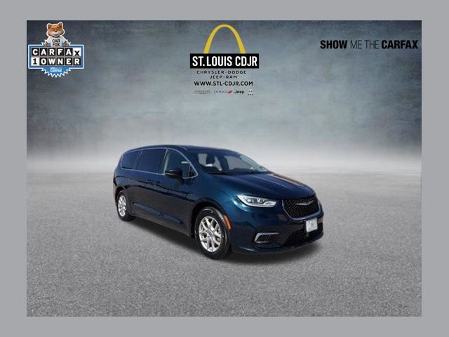 Used 2023 Chrysler Pacifica Touring-L