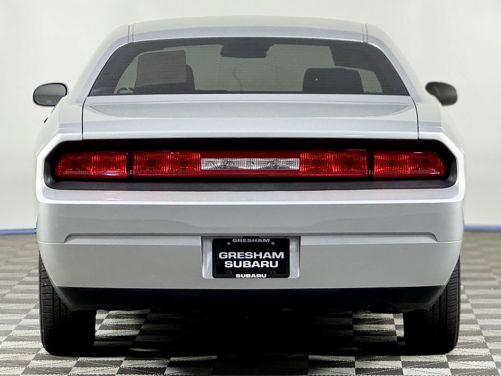 Used 2010 Dodge Challenger SE RWD image 5