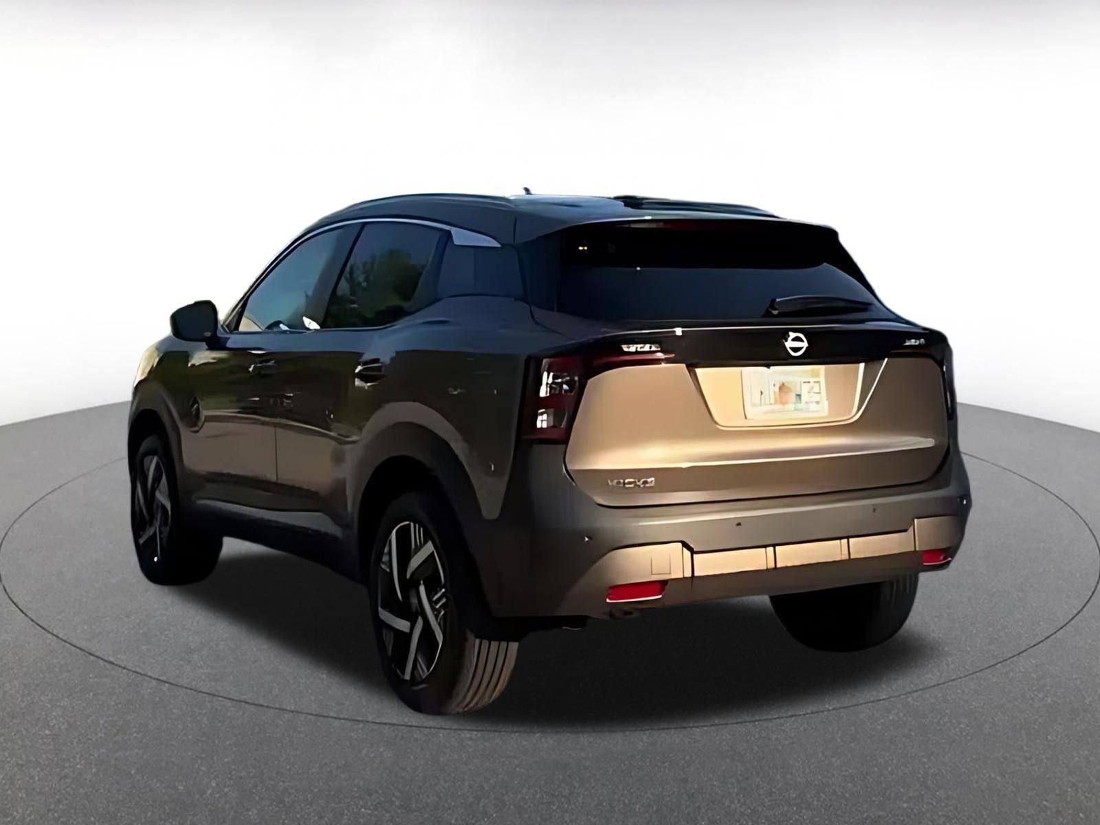 Used 2026 Nissan Kicks SV w/ Cold Weather Package FWD image 15