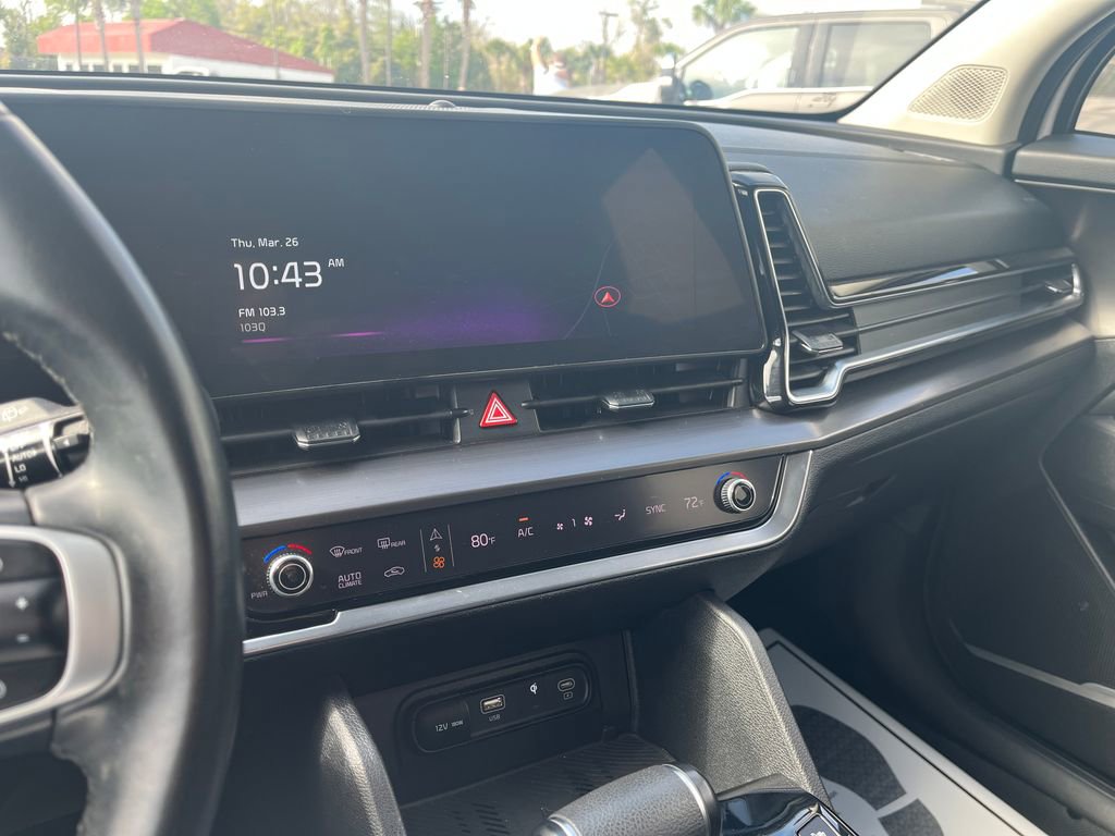 Used 2024 Kia Sportage EX image 20