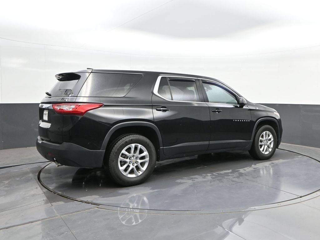 Used 2021 Chevrolet Traverse LS FWD image 15