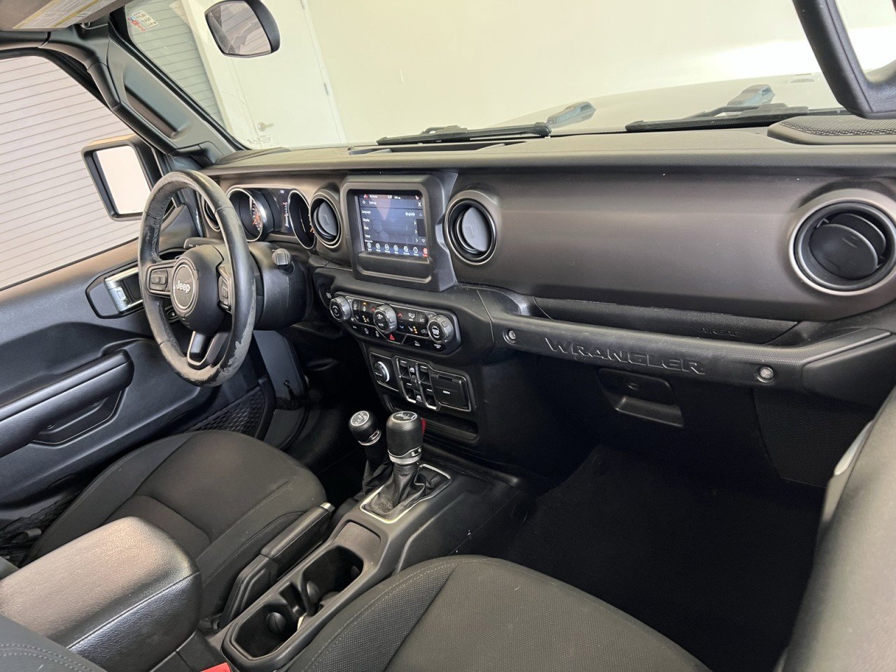 Used 2021 Jeep Wrangler Unlimited Sport image 40