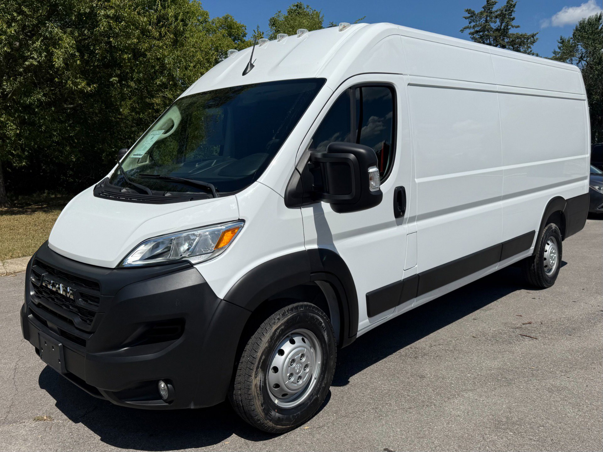 Used 2023 RAM ProMaster 3500 w/ Convenience Group image 2