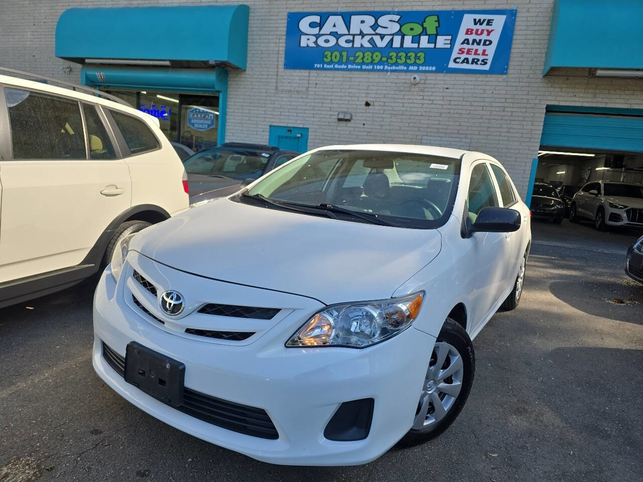 Used 2011 Toyota Corolla FWD image 2