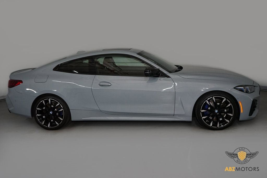 Used 2025 BMW M440i Coupe image 4