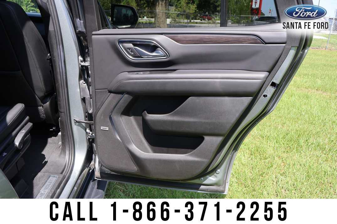 Used 2024 Chevrolet Tahoe LT AWD/4WD image 35